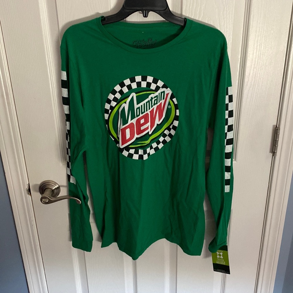 Mountain Dew Long sleeve t shirt size M